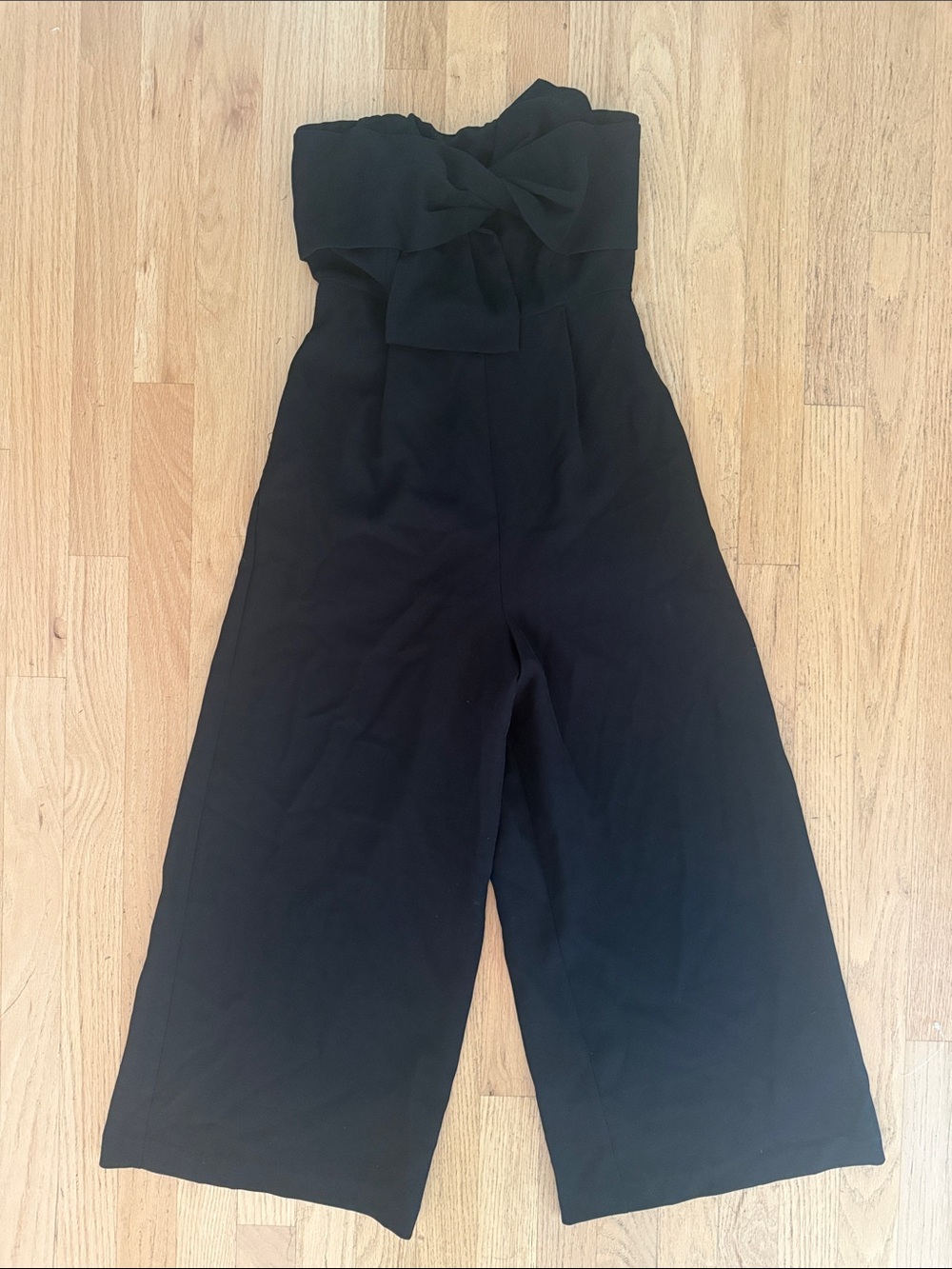 NWOT: Black Strapless Wide-Leg Jumpsuit with Front Bow, Stretchy Open Back, sz 2